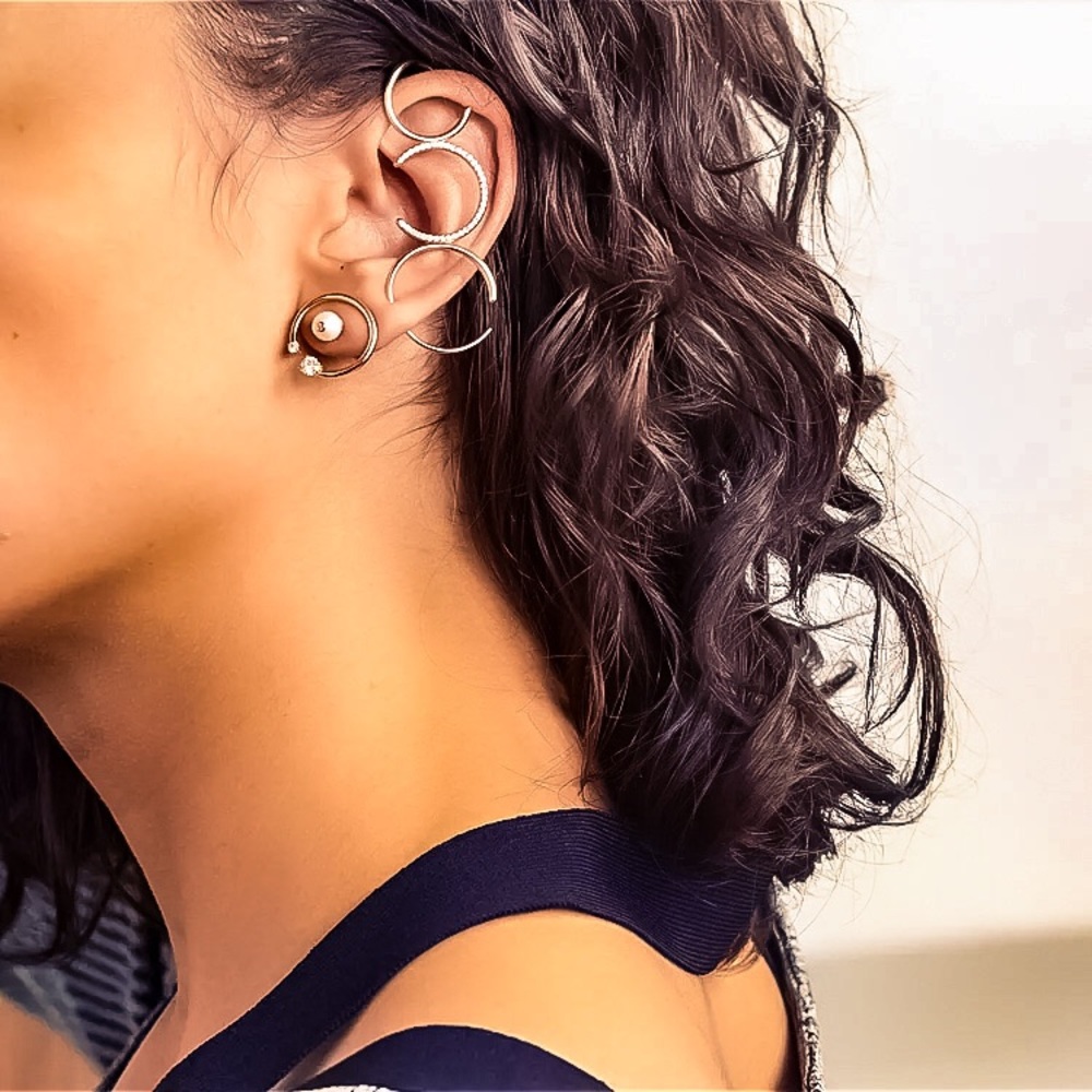 ⚜️[𝟯/$𝟭𝟴]⚜️Rhinestone 3 Circle Earring NEW - Picture 5 of 10